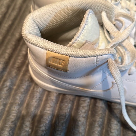 Nike Women's Court Royale 2 Mid Shoes Size 9 - Picture 10 of 10